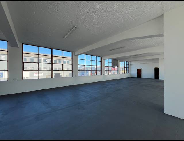 525M² WAREHOUSE TO LET IN PAARDEN EILAND